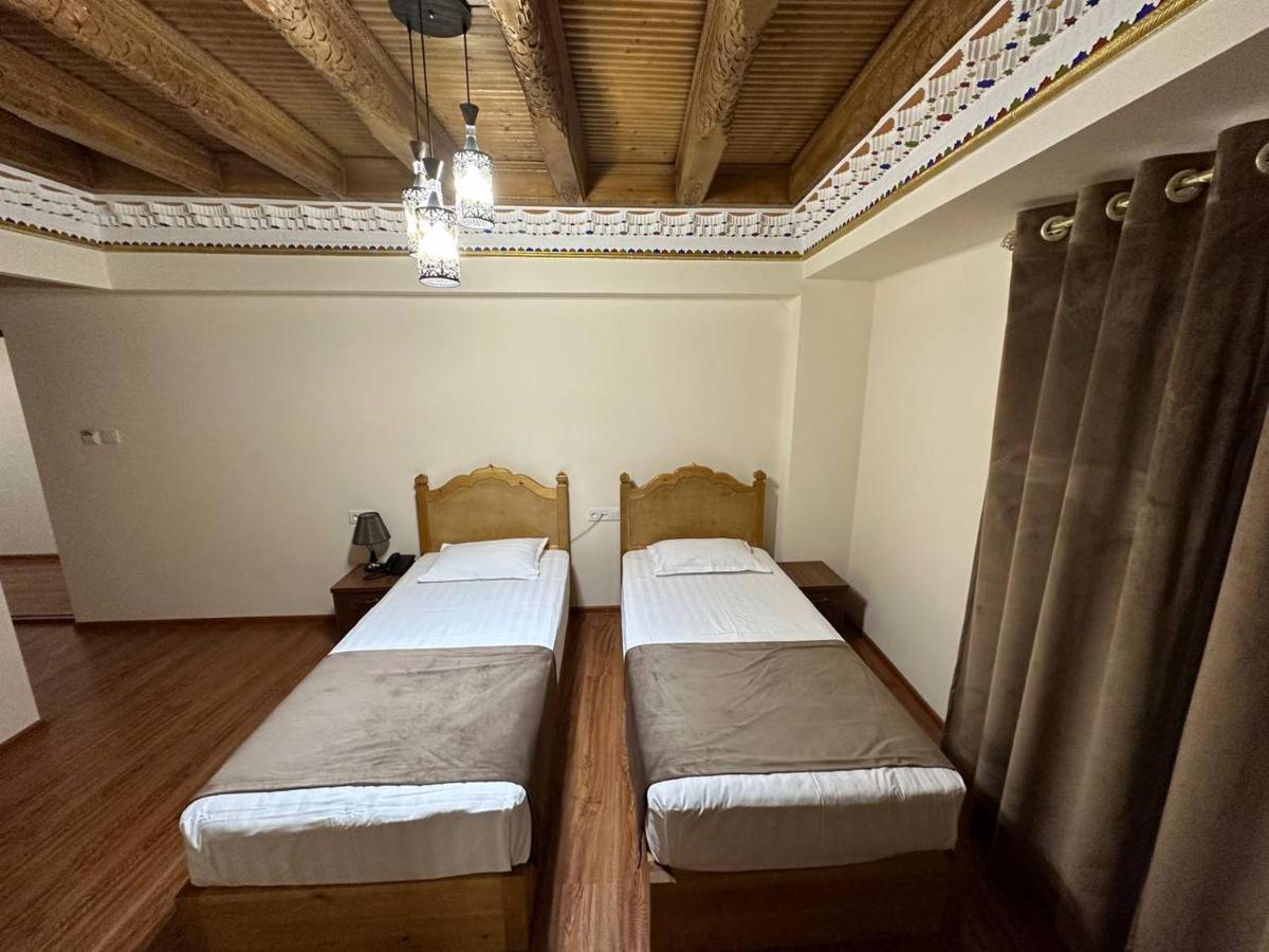Antique Hotel Imran Бухара Екстер'єр фото