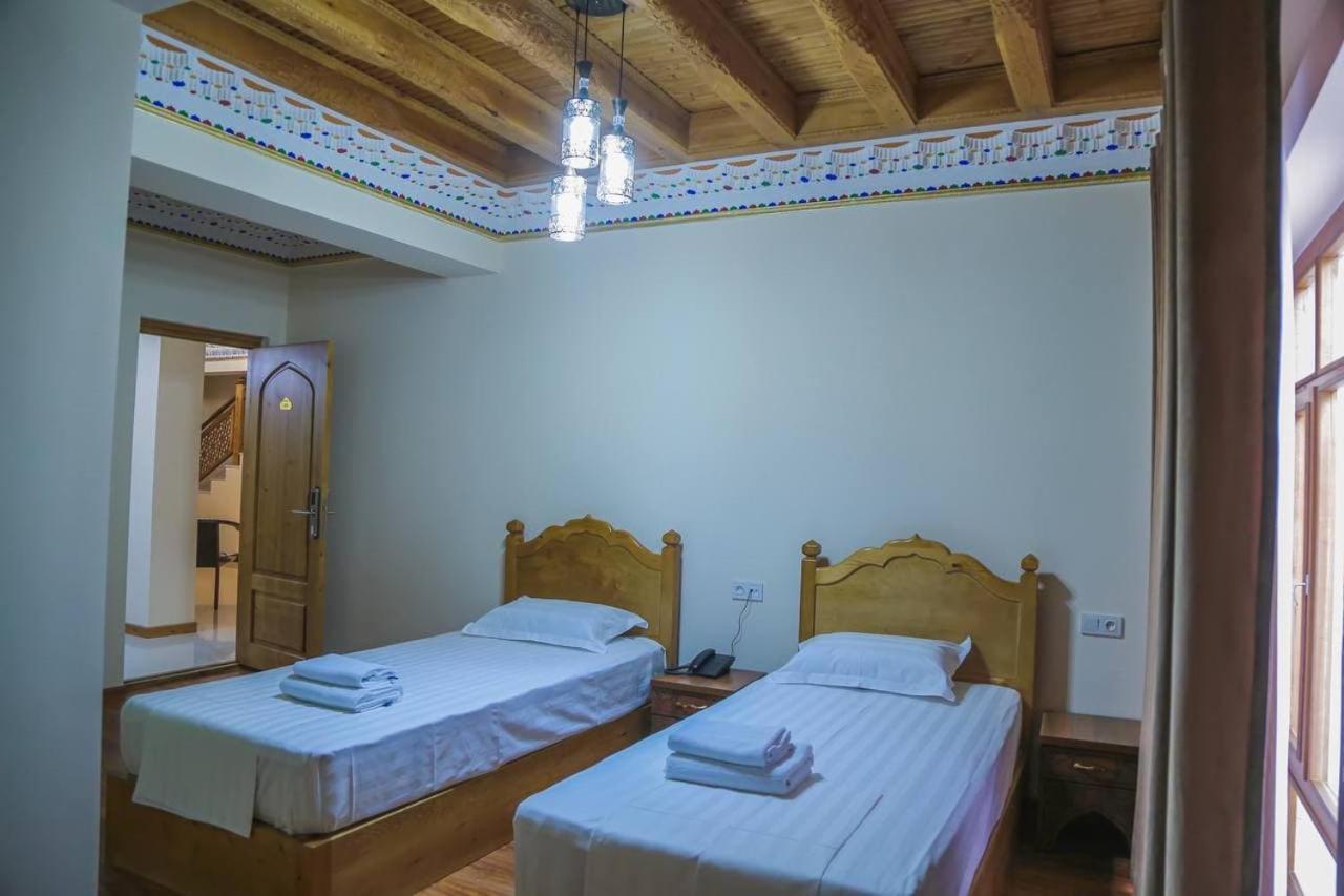 Antique Hotel Imran Бухара Екстер'єр фото